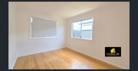 Newly Renovated 4-Berdroom Home In The Heart Of Canley Heights - Photo 4