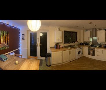 Room in a Shared House, Denmark Road, S2 - Photo 4