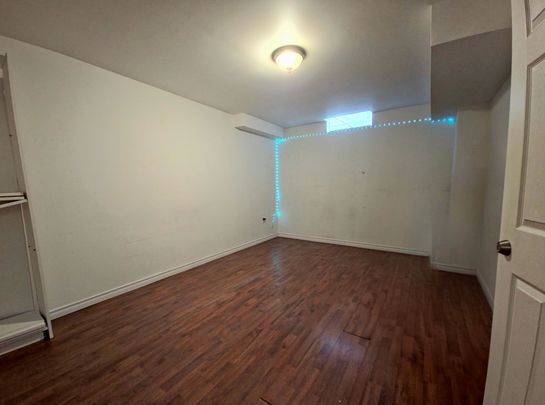 For Lease - 5815 Riverdale Crescent Unit# Lower, Mississauga, Ontario - Photo 1