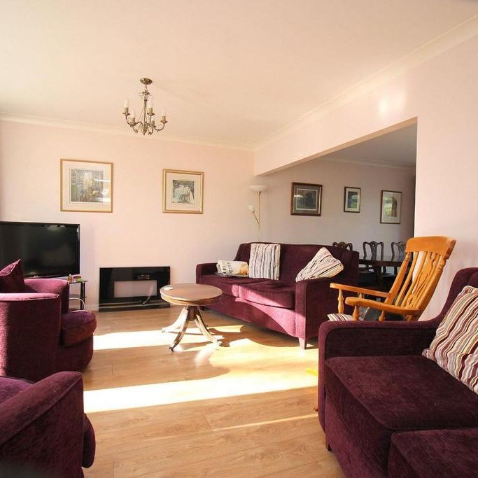 4 bedroom detached house to rent - Photo 1
