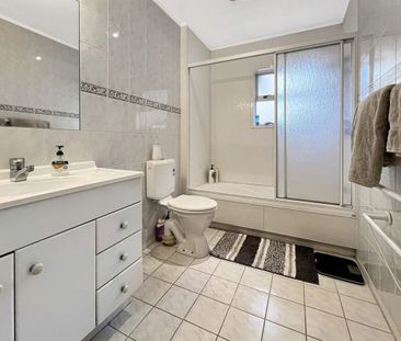 12 Stewart Gibson Road, The Gardens, Auckland - Photo 5