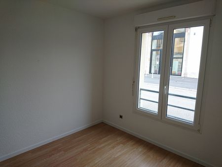 Location Appartement 4 pièces 72m² - Photo 3
