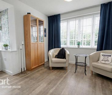 4 bedroom detached house to rent - Photo 2