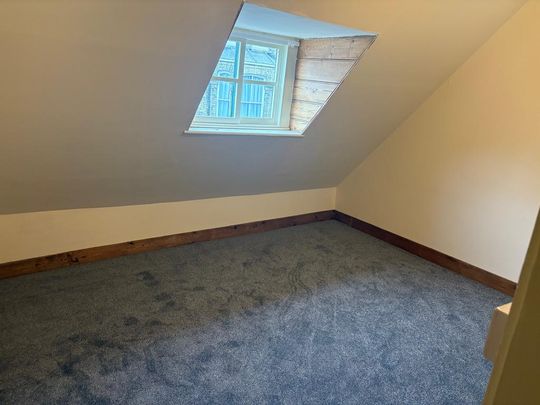 2 bedroom maisonette to rent - Photo 1