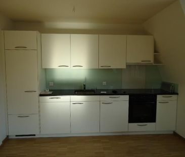 Charmante Dachwohnung im Zentrum - Foto 2