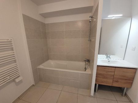 Location Appartement 1 pièce 37m² POLLESTRES 66450 - Photo 4