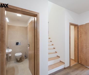 Pronájem domu 107 m², Praha 9 - Hostavice - Fotografie 6