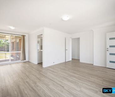 FOUR BEDROOM BRICK HOME! - Photo 1