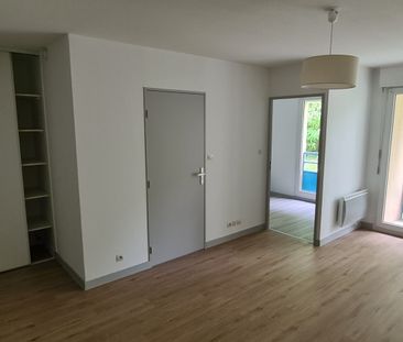 Studio Poitiers – proche campus – 30.37 m² - Photo 1