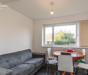 6 bedroom detached house to rent - Photo 6