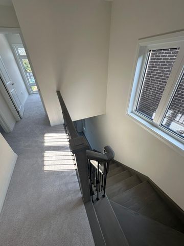 For Lease - 23 Bluebird Lane, Barrie, Ontario - Photo 4