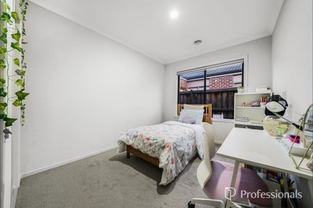 58 Sunnybank Drive, Point Cook VIC 3030 - Photo 5