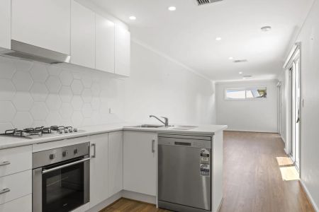 3 BEDROOM HOME! - Photo 5