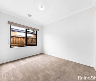 14 Vestige Circuit, Tarneit, VIC 3029 - Photo 6