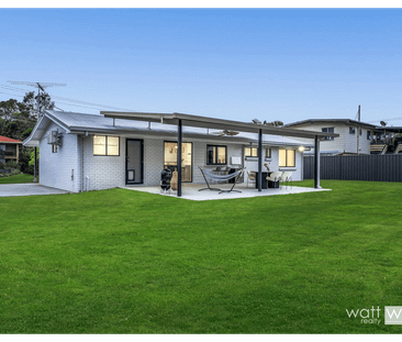 Renovated and ready - Is this your new home? - Photo 4