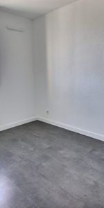 T3 DERNIER ETAGE AVEC ASCENSEUR-RESIDENCE AVEC PISICNE ET GARDIEN - Photo 3