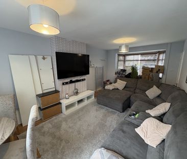 Clarewood Grove, Clifton, Nottingham - Photo 1