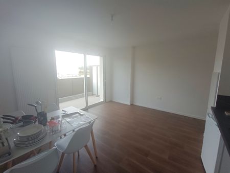 Location Appartement 2 pièces 41m² LE POIRE SUR VIE 85170 - Photo 2