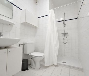 Appartement te huur in Brussel voor € 900 met 1 slaapkamer - Photo 3