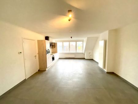 Gerenoveerd appartement met 2 ruime slaapkamer - Foto 5