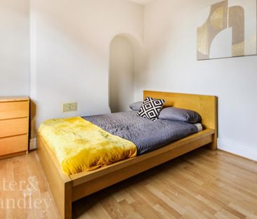 5 bedroom terraced house to rent - Photo 4