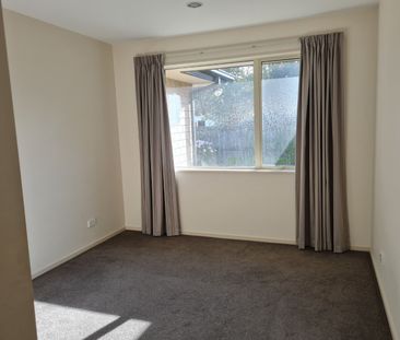 8 Rollin St, Heathcote - Photo 3