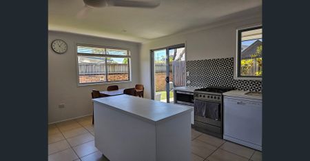 Fantastic Family Living — Just a Short Stroll to the Beach! - Photo 2