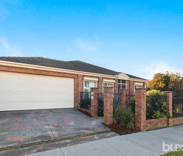 Three bedroom townhouse - Photo 5