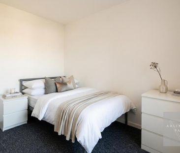 4 bedroom terraced house to rent - Photo 5