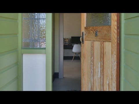 COSY PARTLY FURNISHED THREE BEDROOM HOME - Photo 1