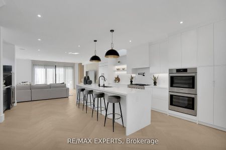 For Lease - 62 Hartley Avenue, Toronto, Ontario - Photo 4