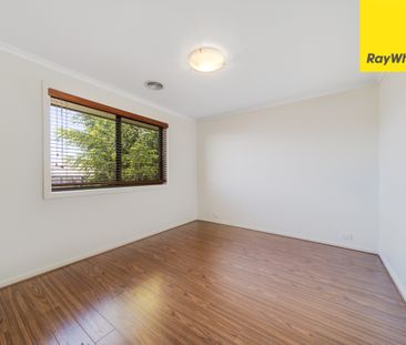 70 Overall Avenue, Casey ACT 2913 - House For Rent | Domain - Photo 5