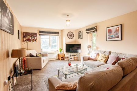 2 bedroom ground floor flat to rent - Photo 5