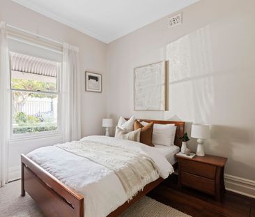 Character, Comfort & Convenience in One - Photo 6