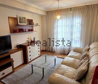 Alquiler de piso en Calle Poeta Alfonso Camín, 2 - Photo 4