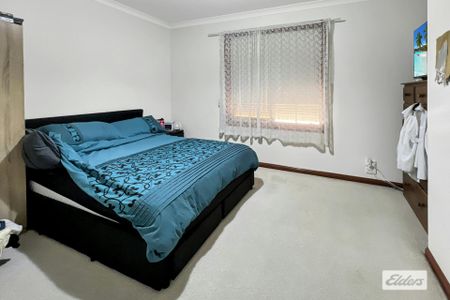 Centrally Located 3 Bedroom Townhouse - Photo 4