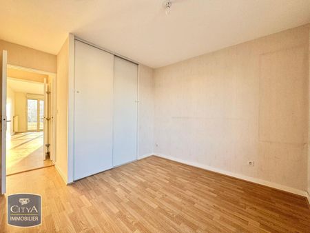 Location Appartement 3 pièces 68m² VILLEURBANNE 69100 - Photo 2