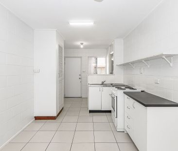 1/8 Palara Street, Currajong - Photo 3