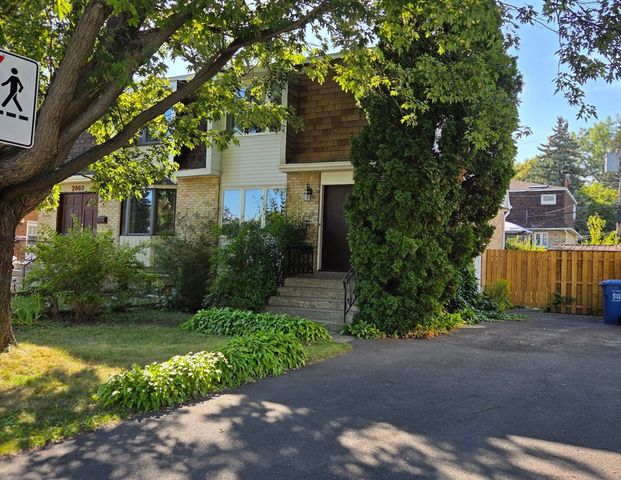 À louer / Maison à étages - Photo 1