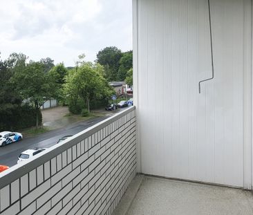 Bald frisch sanierte Wohnung mit Balkon zu vermieten! - Foto 3