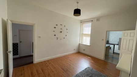 2 bedroom Ground Floor Flat for rent on Ada Street, Walker, Newcastle Upon Tyne, NE6 2RB 01/12/2025 - Photo 4