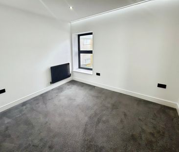 3 bedroom Flat To Let Total Size: 786 SQ FT - Photo 3