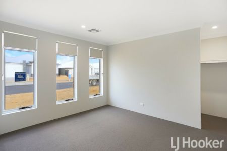 Wow Beach at End of Street! - Ocean Views Front Yard! - Photo 4