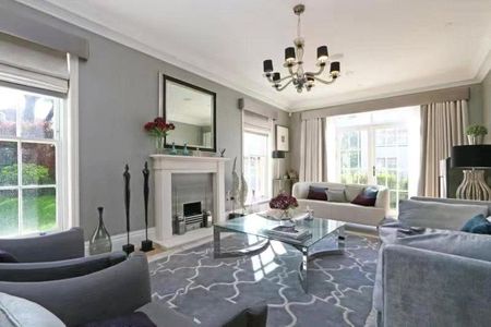 5 bedroom townhouse to rent - Photo 3