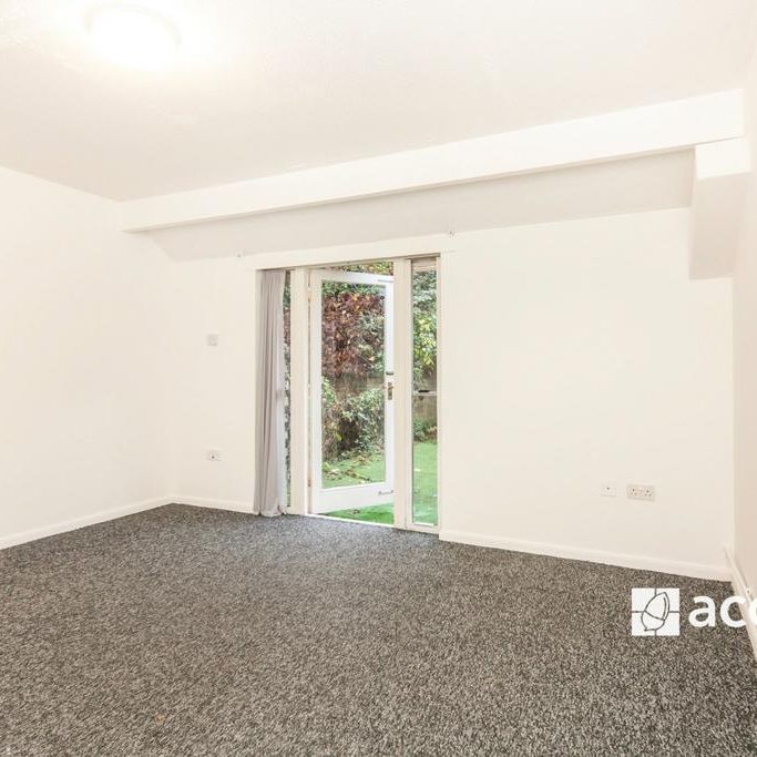 4 bedroom terraced house to rent - Photo 1