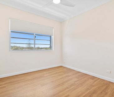 TWO BEDROOM, TWO BATHROOM UNFURNISHED UNIT IN THE HEART OF PALM BEACH - Photo 2