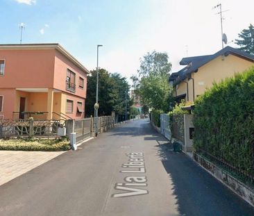 Bilocale con terrazzo e garage a Vedano al lambro - Photo 1