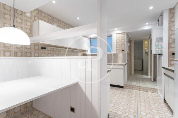 Piso de alquiler en Carrer de Loreto, Barri de les Corts - Photo 1
