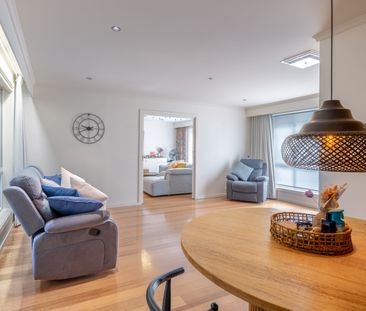 3 Fleming Court, Oakleigh South VIC 3167 - House For Rent | Domain - Photo 1