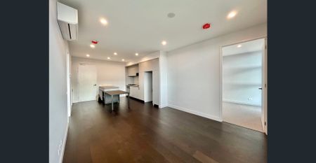 Two Bedroom Two Bathroom Apartment in Burwood East - Photo 2